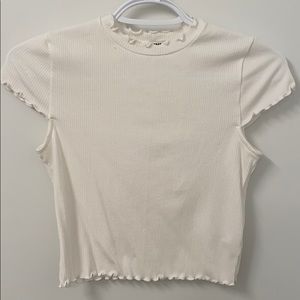 Aritzia white Sunday best frilled tshirt size S